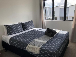 Cozy Brand New Townhouse 35